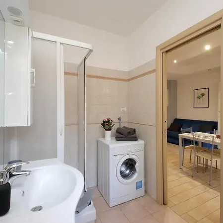 Cozy Vatican Flat With Courtyard ローマ