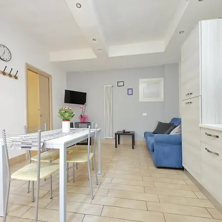 Vatican Flat Cozy Court רומא