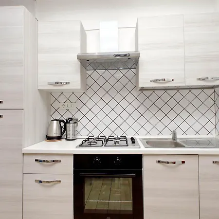 Vatican Flat Cozy Court *